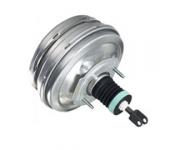 Vacuum brake booster for Volvo